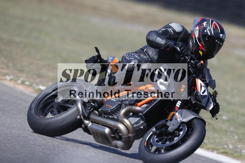 /35 07.08.2026  Discover the Bike ADR/Race 3 rot/72